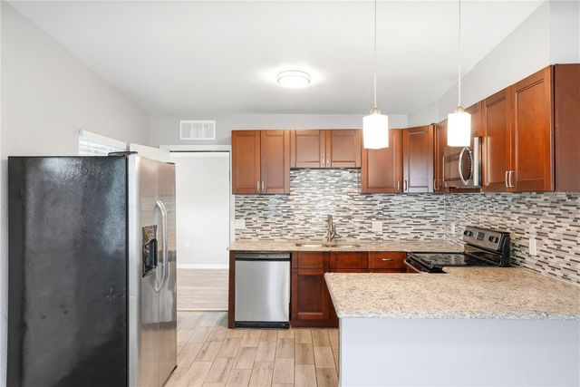 3219 40TH STREET N, St Petersburg, FL 33713
