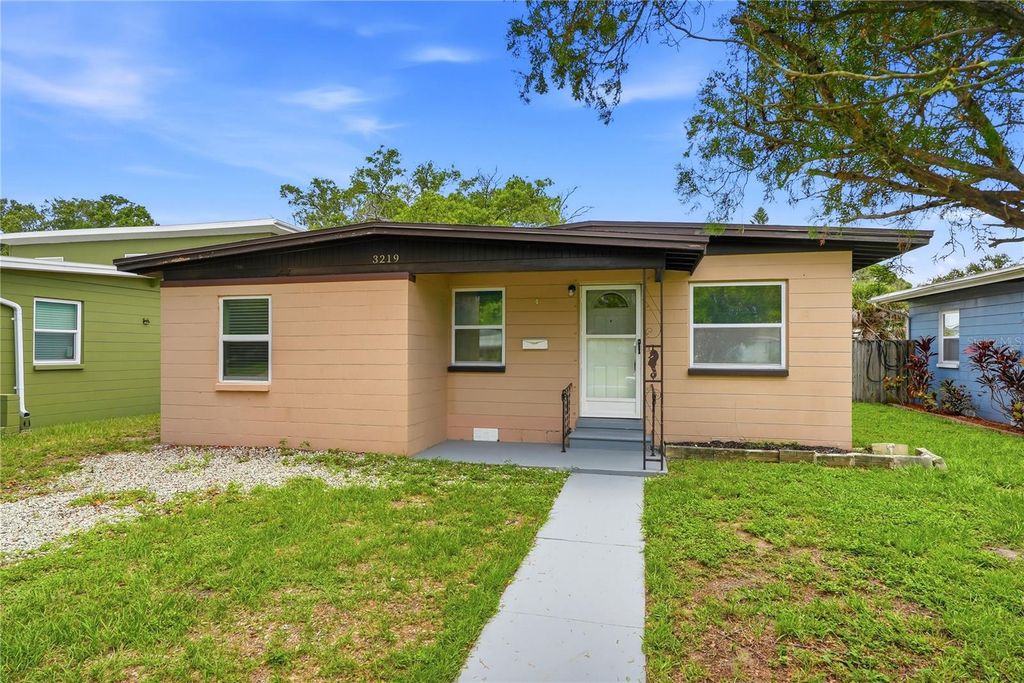 3219 40TH STREET N, St Petersburg, FL 33713