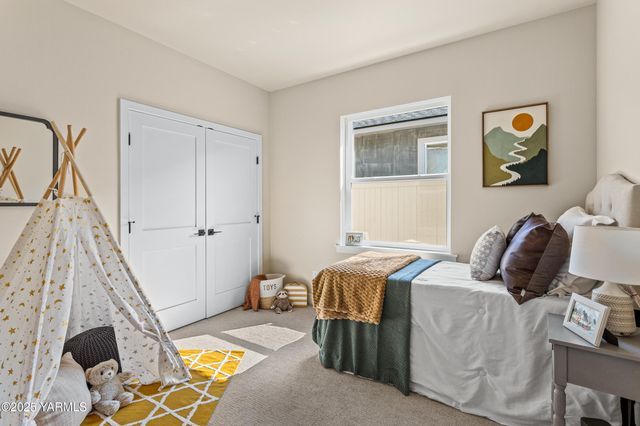 2515 S 47th Ave, Yakima, WA 98903