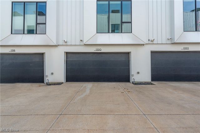 1320 W 58th Street, Cleveland, OH 44102