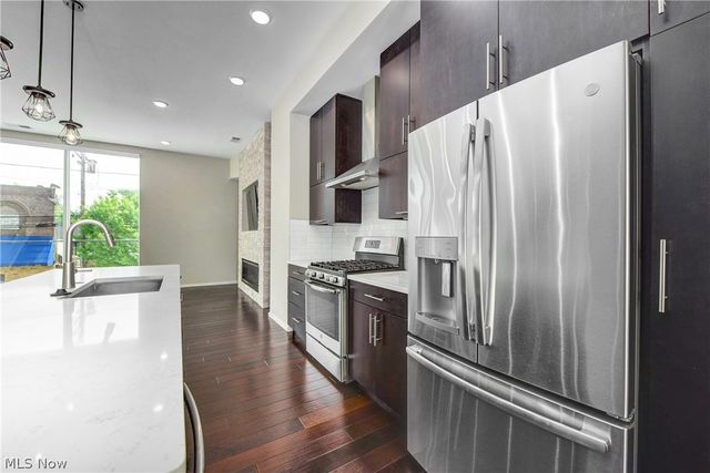 1320 W 58th Street, Cleveland, OH 44102