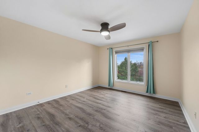 299 Arbor Glen Boulevard, Schaumburg, IL 60195