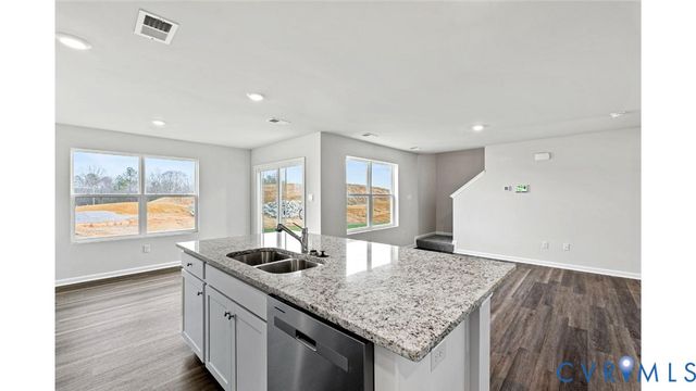 3807 Crow's Nest Ct, Hopewell, VA 23860