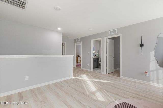 11925 Parkside Vista Ln, Louisville, KY 40229