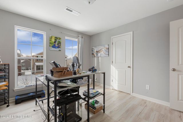 11925 Parkside Vista Ln, Louisville, KY 40229