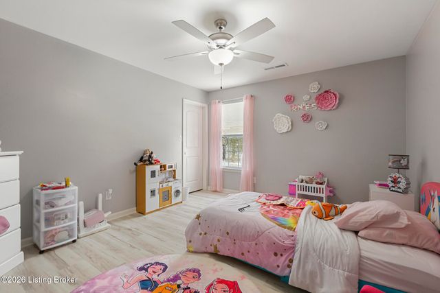 11925 Parkside Vista Ln, Louisville, KY 40229