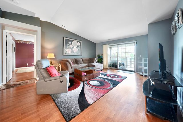 9841 Wildwood Court 2b, Highland, IN 46322