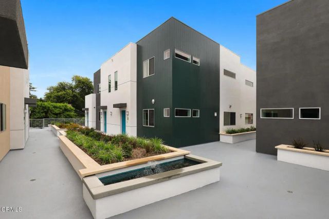 2000 Lake Avenue 1, Altadena, CA 91001