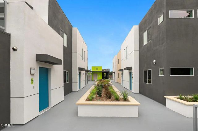 2000 Lake Avenue 1, Altadena, CA 91001