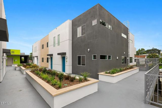 2000 Lake Avenue 1, Altadena, CA 91001