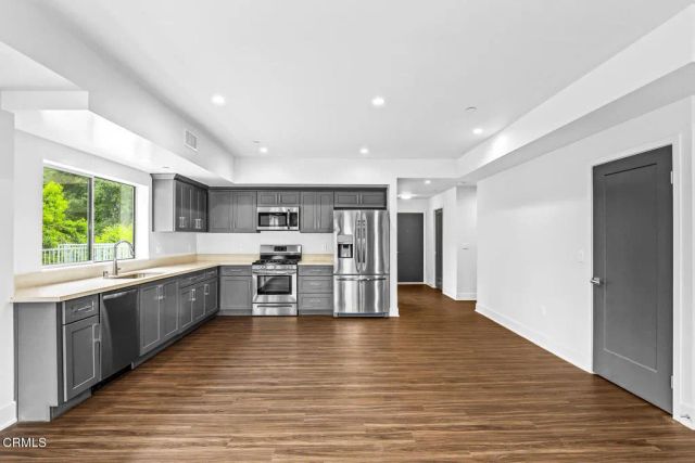 2000 Lake Avenue 1, Altadena, CA 91001