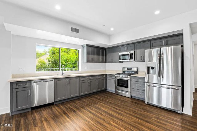 2000 Lake Avenue 1, Altadena, CA 91001