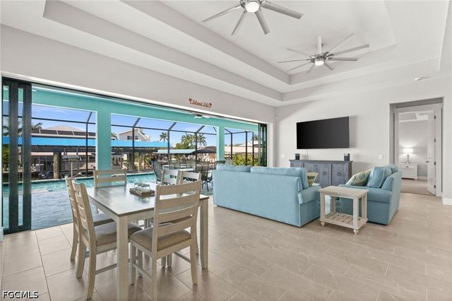 2419 Carambola LN, St James City, FL 33956