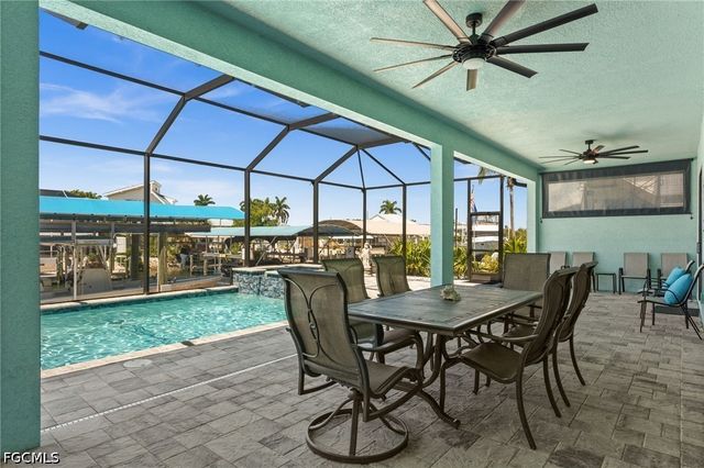 2419 Carambola LN, St James City, FL 33956