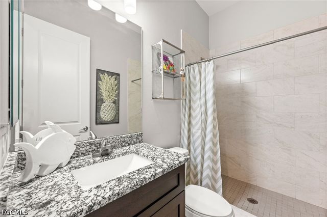 2419 Carambola LN, St James City, FL 33956