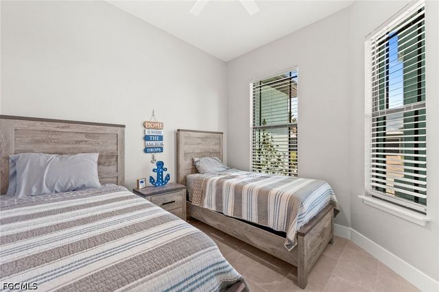 2419 Carambola LN, St James City, FL 33956