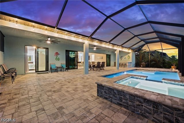 2419 Carambola LN, St James City, FL 33956