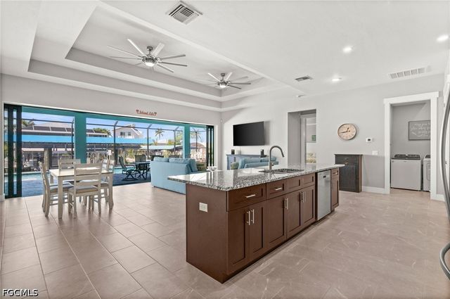 2419 Carambola LN, St James City, FL 33956