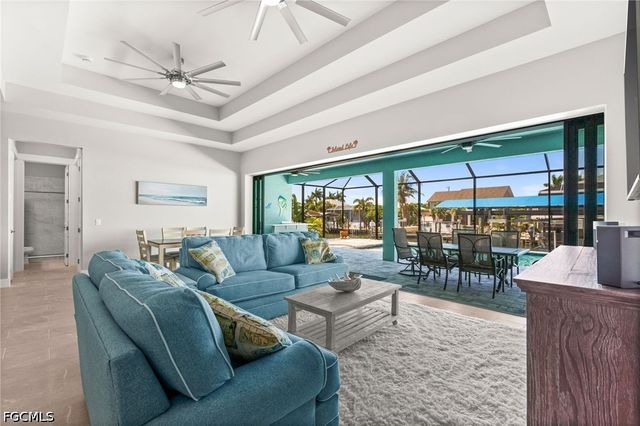 2419 Carambola LN, St James City, FL 33956