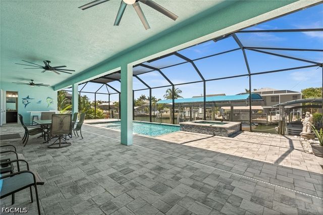 2419 Carambola LN, St James City, FL 33956