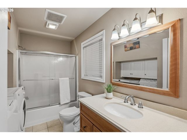 22904 Sw PINE St, Sherwood, OR 97140