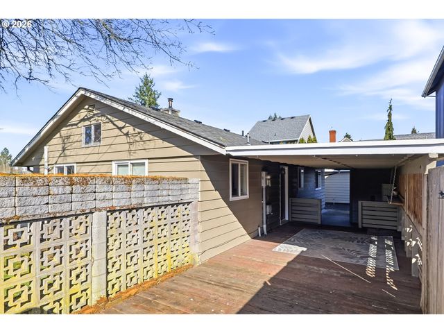 22904 Sw PINE St, Sherwood, OR 97140