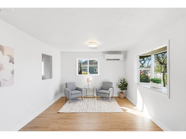 22904 Sw PINE St, Sherwood, OR 97140