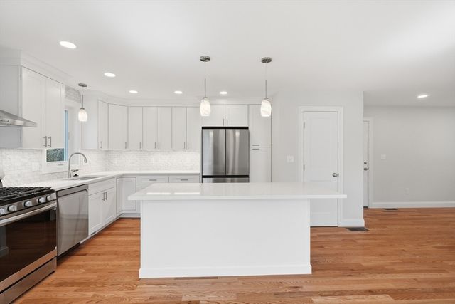 25 Cumberland Rd., Lynn, MA 01904