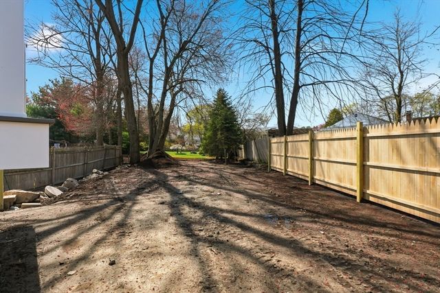 25 Cumberland Rd., Lynn, MA 01904