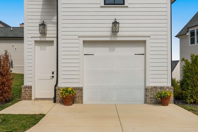 7008 Kinderhook Rd, Nashville, TN 37221