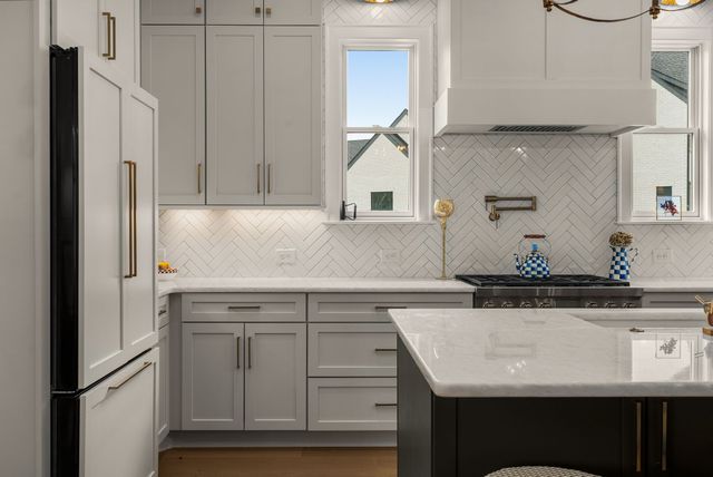 7008 Kinderhook Rd, Nashville, TN 37221