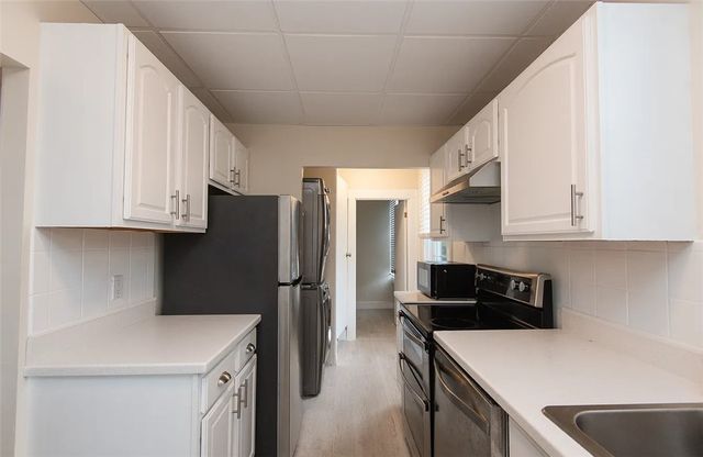 191 Coggeshall Avenue 3, Newport, RI 02840