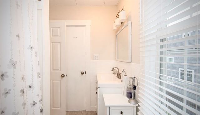 191 Coggeshall Avenue 3, Newport, RI 02840