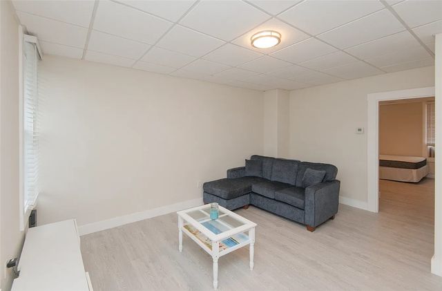 191 Coggeshall Avenue 3, Newport, RI 02840