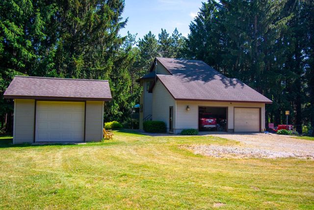 N7294 McCabe ROAD, Whitewater, WI 53190