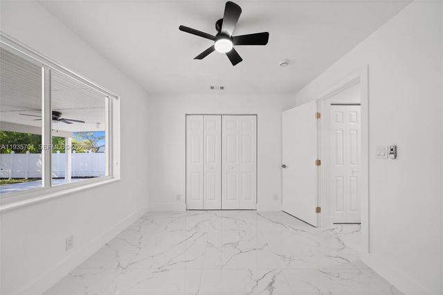 253 SW 4th St, Dania Beach, FL 33004