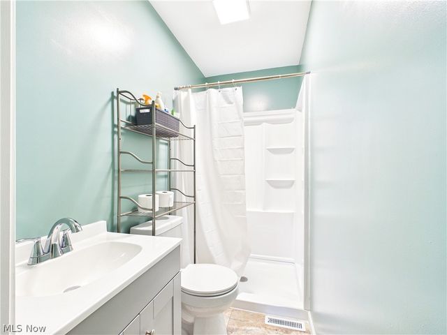 343 Meadow Lane, Parkersburg, WV 26101
