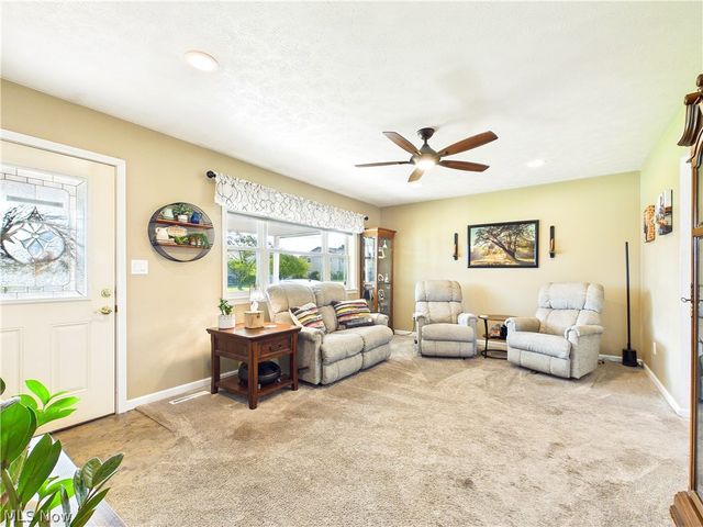 343 Meadow Lane, Parkersburg, WV 26101