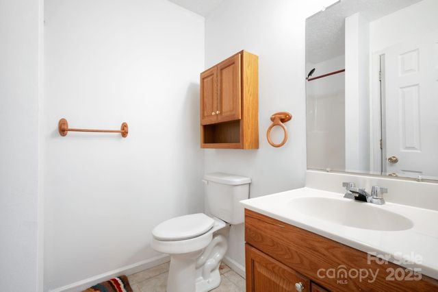 104 Melody Lane, Maggie Valley, NC 28751