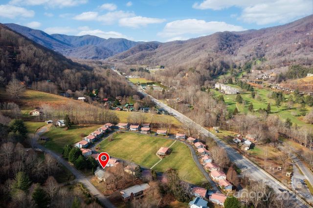 104 Melody Lane, Maggie Valley, NC 28751