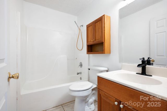 104 Melody Lane, Maggie Valley, NC 28751