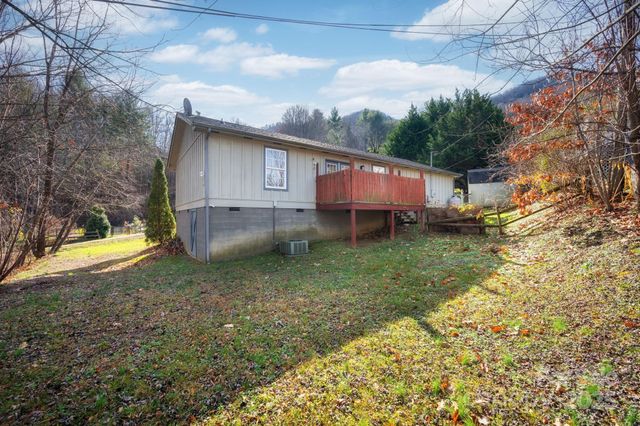 104 Melody Lane, Maggie Valley, NC 28751