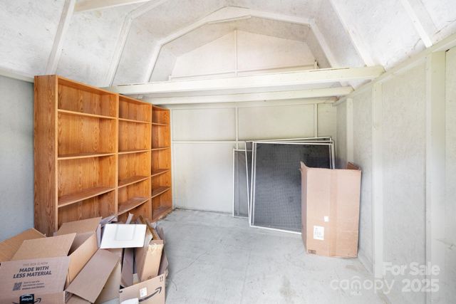 104 Melody Lane, Maggie Valley, NC 28751