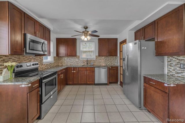 2229 Burger Street, Dearborn, MI 48128