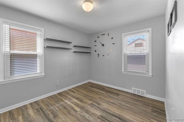 2229 Burger Street, Dearborn, MI 48128