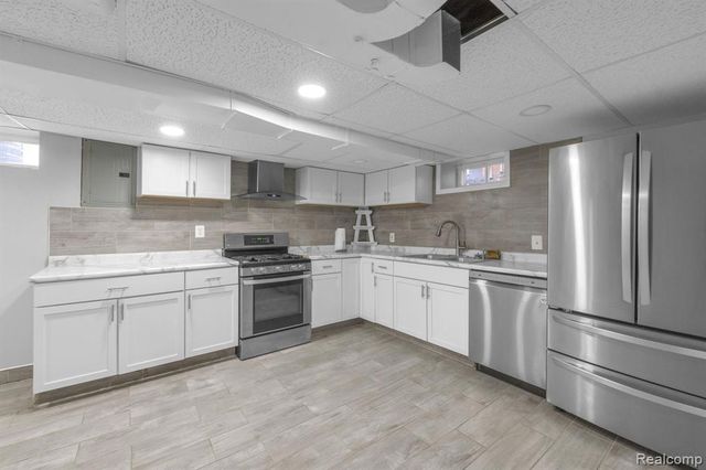 2229 Burger Street, Dearborn, MI 48128