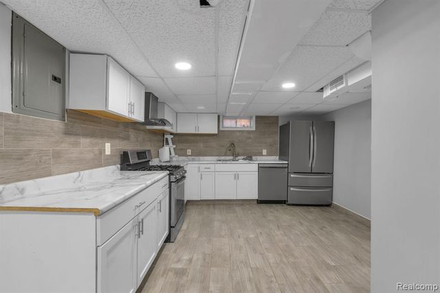 2229 Burger Street, Dearborn, MI 48128