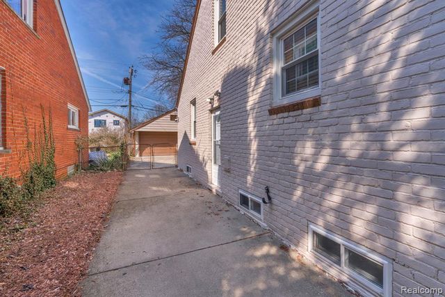 2229 Burger Street, Dearborn, MI 48128