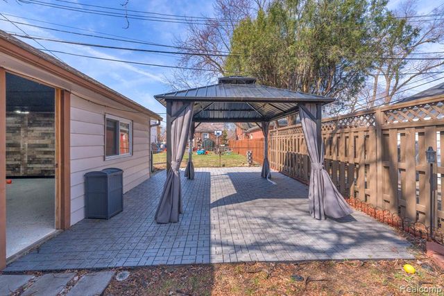 2229 Burger Street, Dearborn, MI 48128