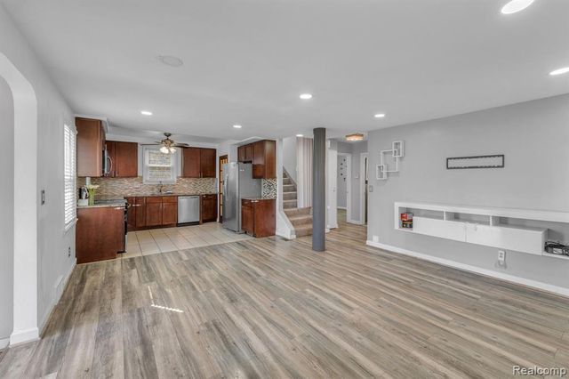 2229 Burger Street, Dearborn, MI 48128